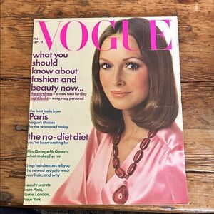 Vintage Vogue Magazine September 15, 1972
